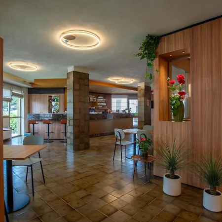 ホテル Argentina グラード